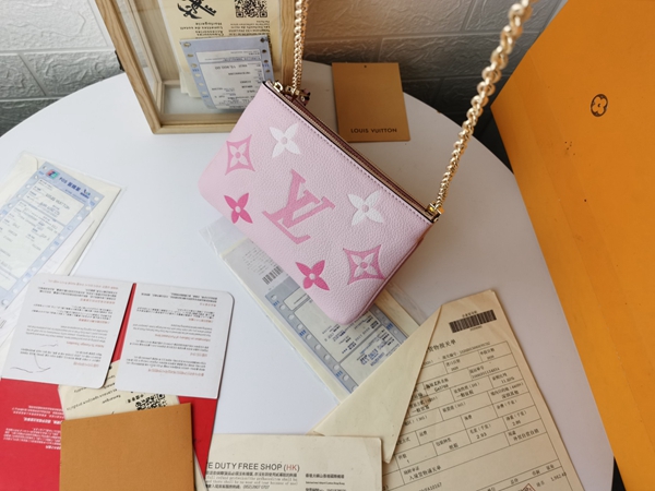 ルイヴィトンバッグ細部ディテール